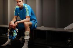 蒂姆在雄鹿比赛中最后时刻胜出，重要助攻引发热议！上演精彩一战